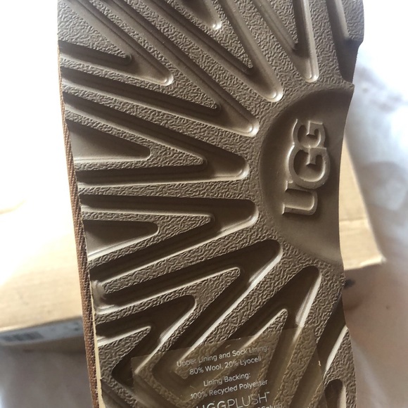 BRAND NEW SIZE 3 Ugg’s